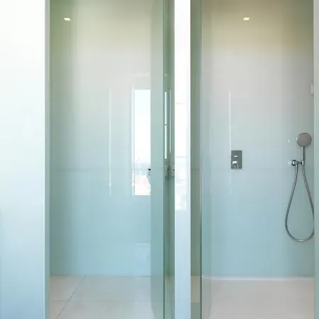 Feels Like Chiado Prime Bed & Breakfast Lisbona