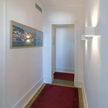 Feels Like Chiado Prime Bed & Breakfast Lisbona