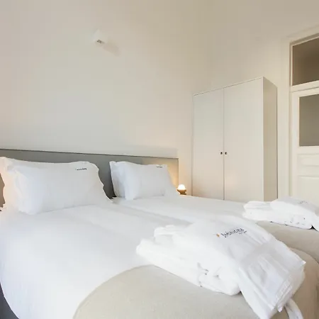 Bed & Breakfast Feels Like Chiado Prime Lisbona